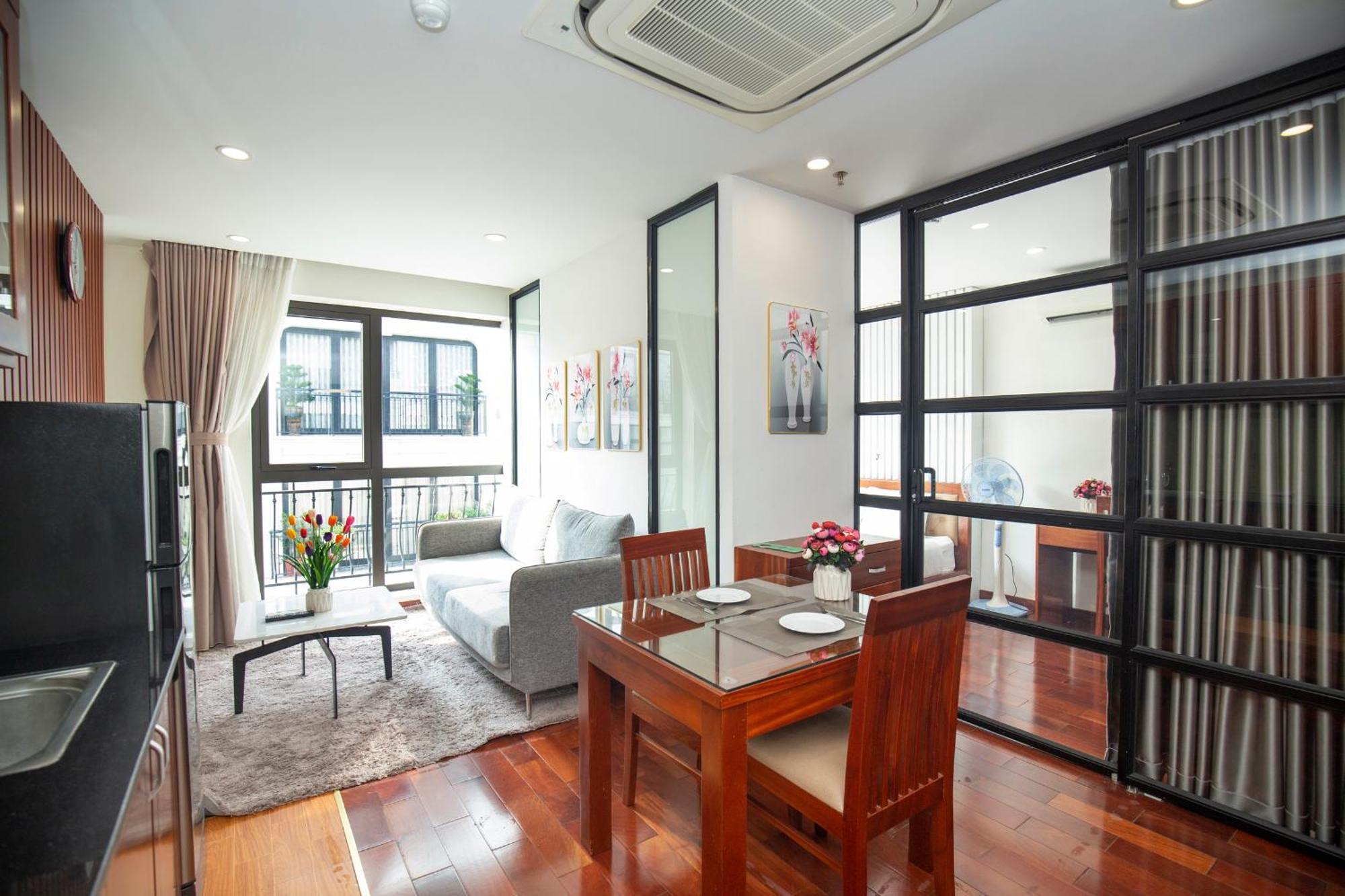 Sumitomo10 Apartment - Lane 12 Dao Tan Street 하노이 외부 사진